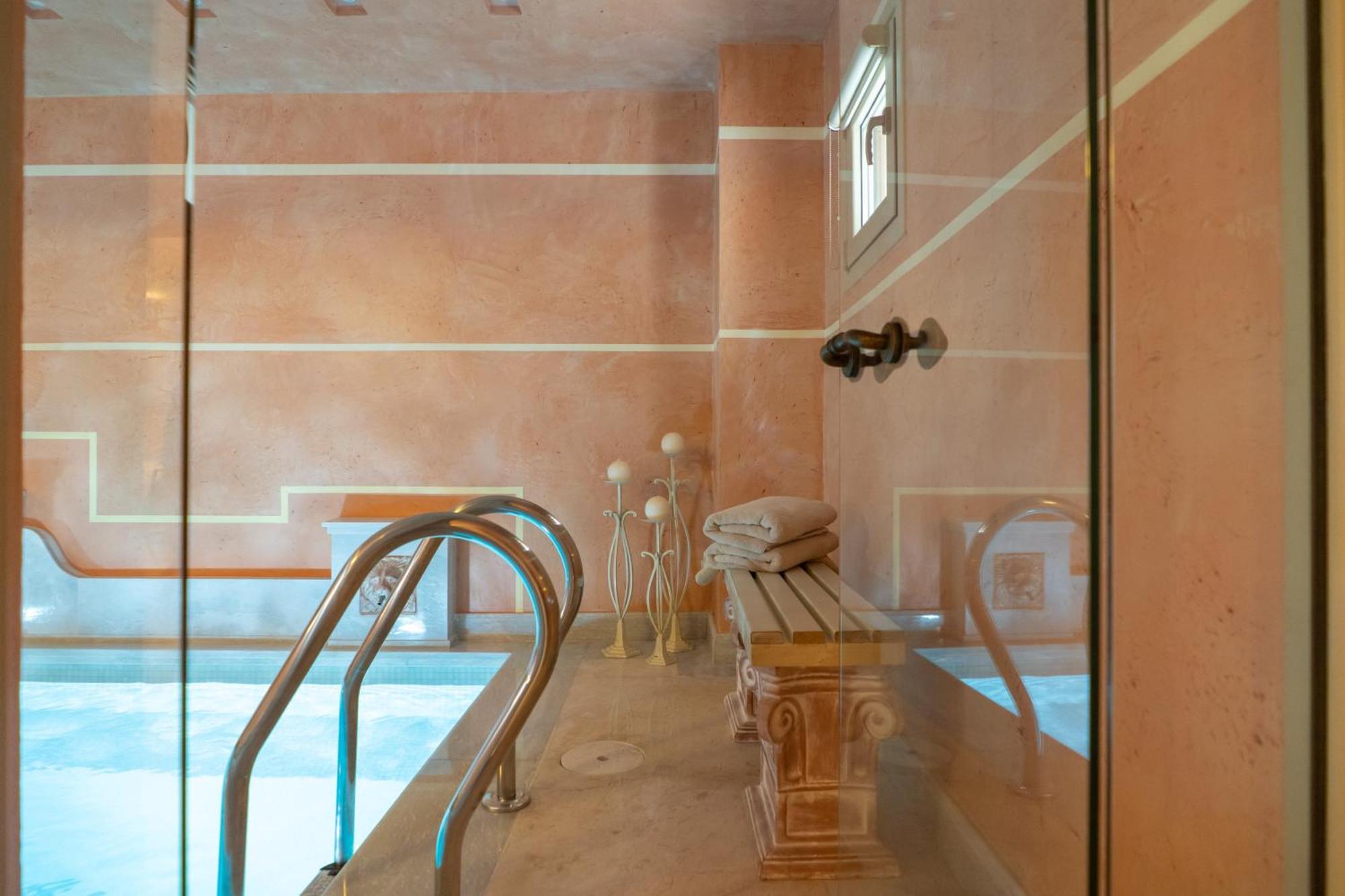 Unique Room With Indoor Pool & Attic Alli Meria Exterior photo